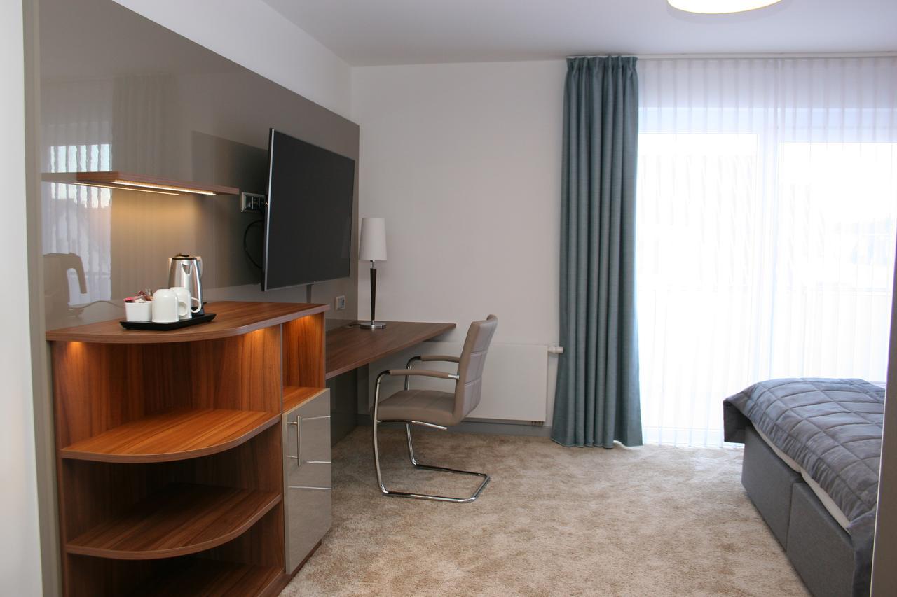 Hotel Petersen Bad Zwischenahn Bagian luar foto